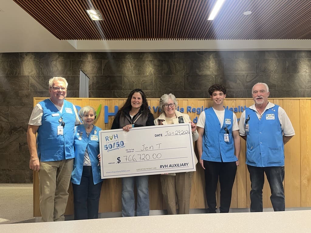 Jen and Leona with volunteers October 2024 RVH Community Draw Winner